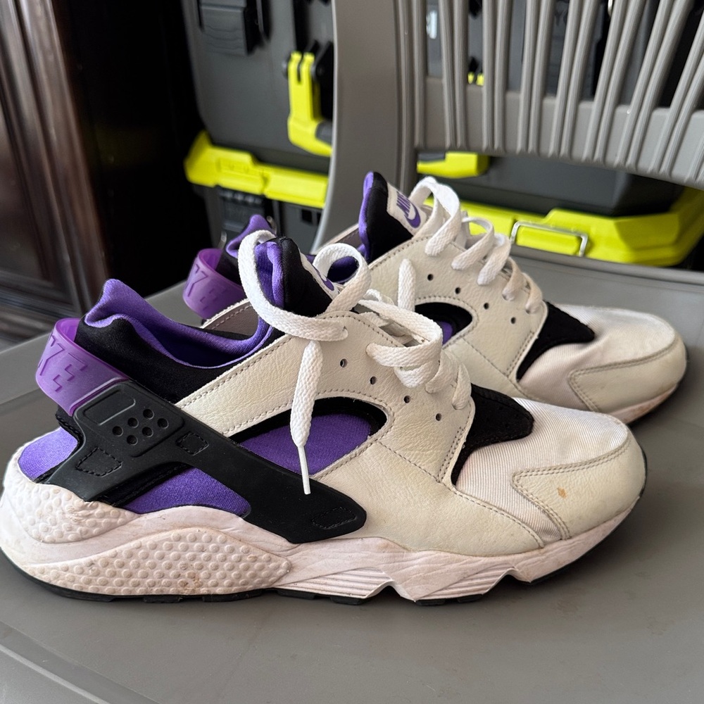 Men’s Nike Hurachis